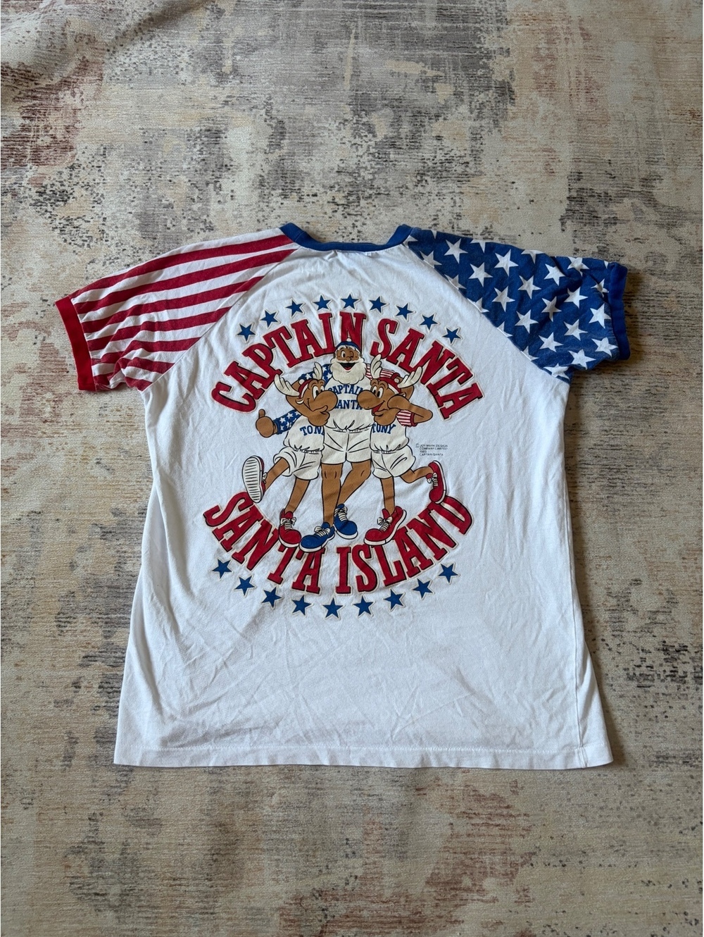 85 captain Santa USA tee medium